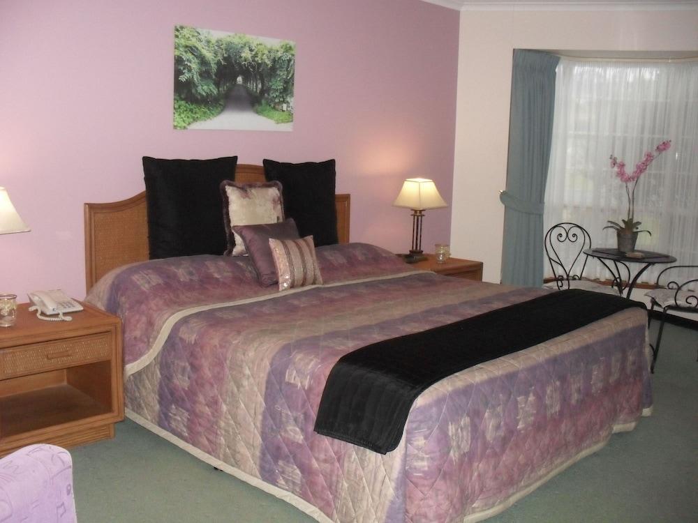 Sapphire Waters Motor Inn Меримбула Екстериор снимка